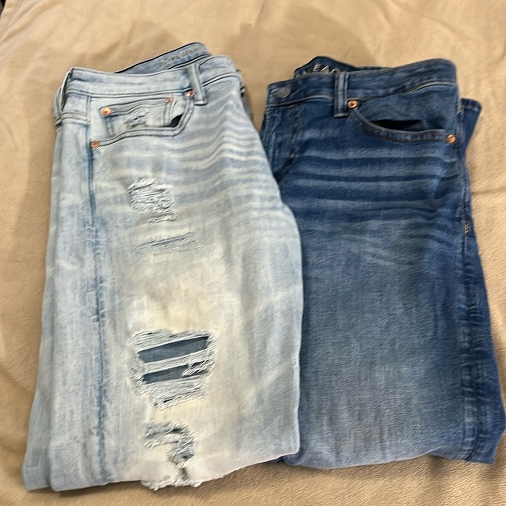 American Eagle Men’s Jeans (2) Athletic Skinny. Size:  32x30.